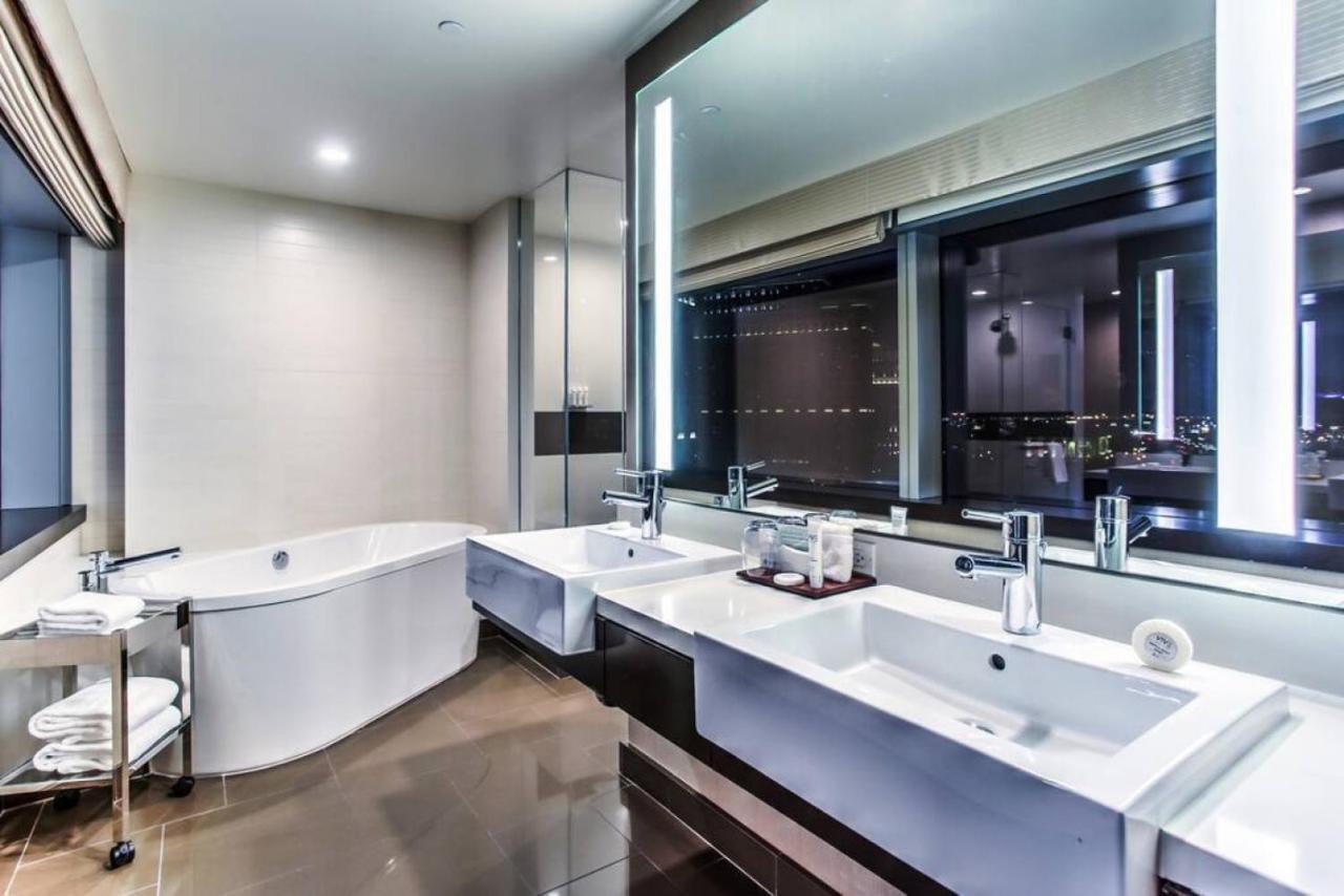 City Center - Panoramic Corner Suite At Vdara Las Vegas Kültér fotó